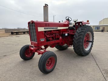 Main image International Harvester 856