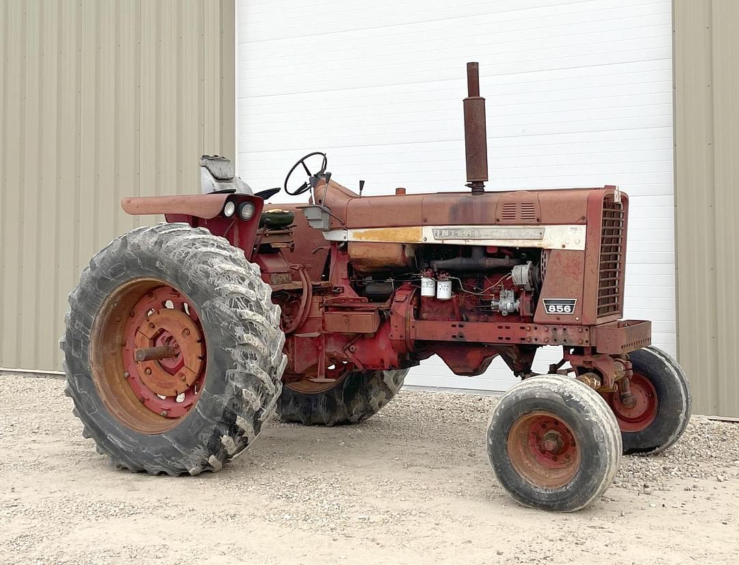 Image of International Harvester 856 Primary image