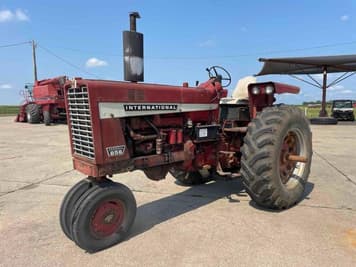 Main image International Harvester 856