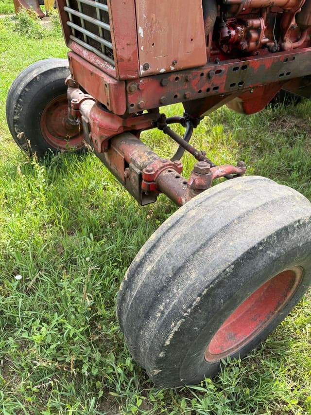 Image of International Harvester 856 equipment image 3