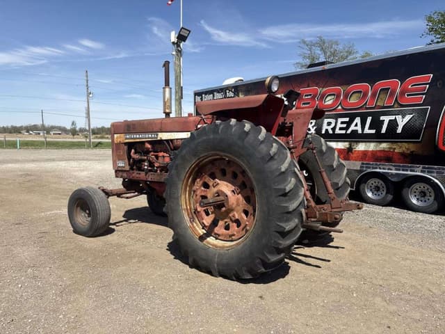 Image of International Harvester 856 equipment image 1