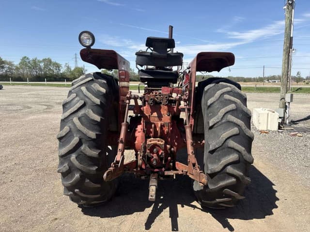 Image of International Harvester 856 equipment image 2
