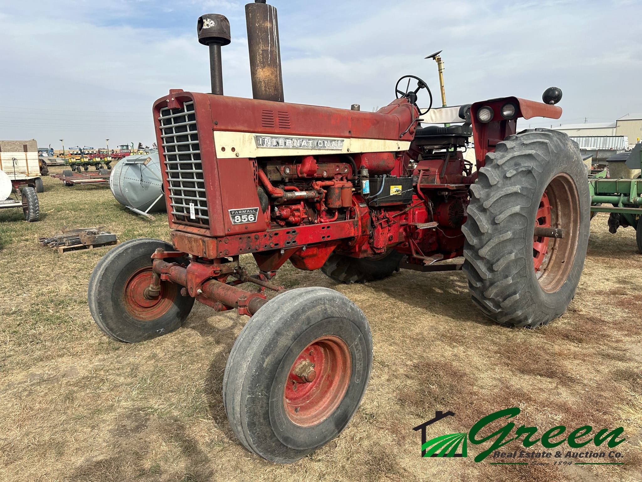 Main image International Harvester 856