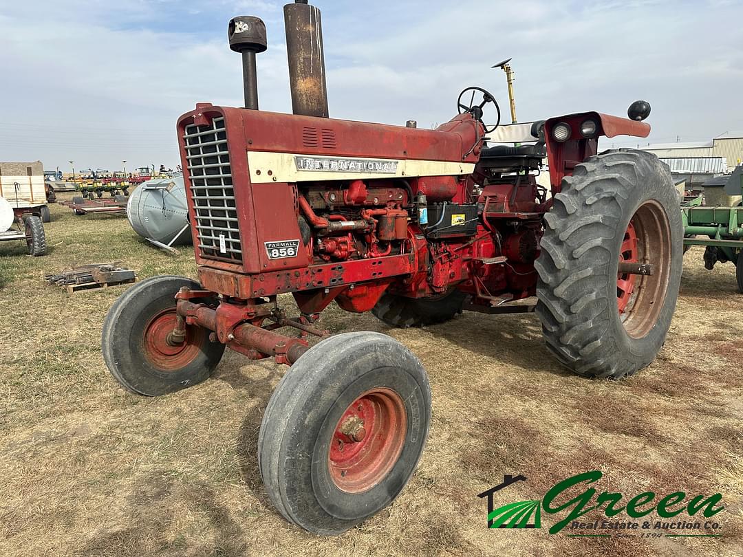 Image of International Harvester 856 Primary image