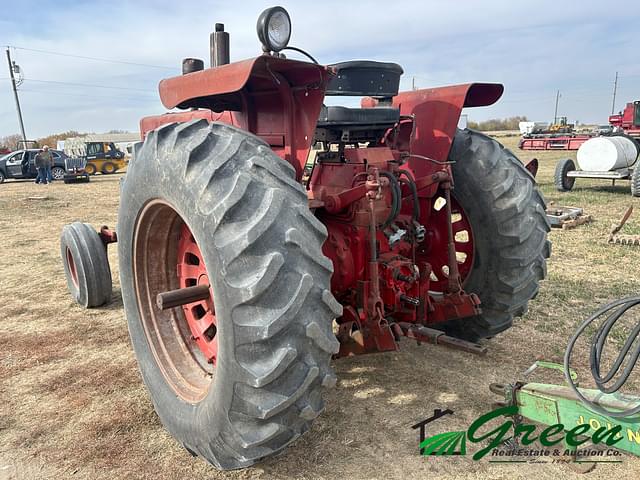 Image of International Harvester 856 equipment image 2