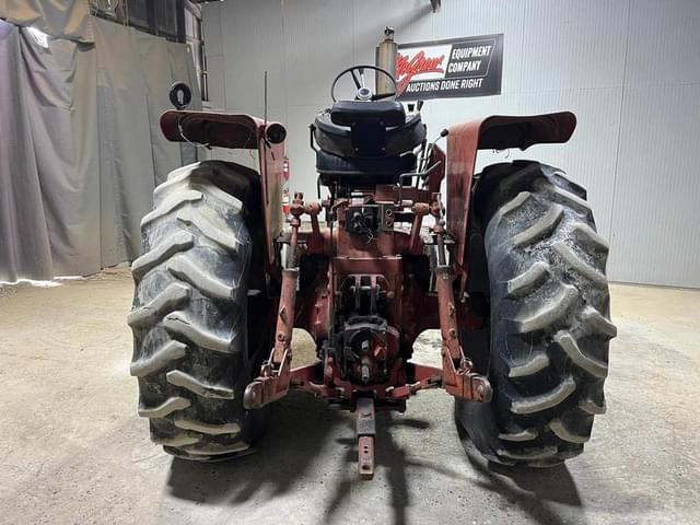Image of International Harvester 856 equipment image 3