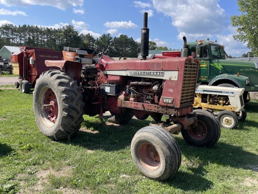 Main image International Harvester 856