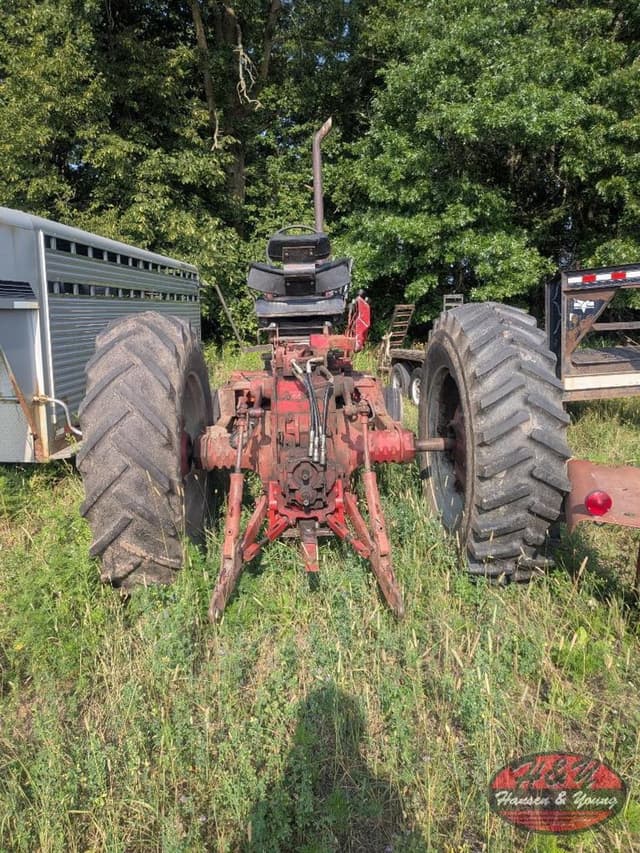 Image of International Harvester 856 equipment image 1