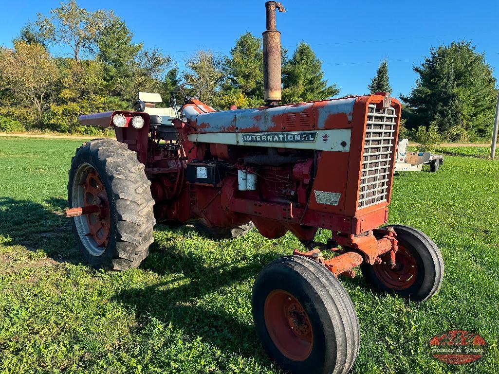 Image of International Harvester 856 Primary image