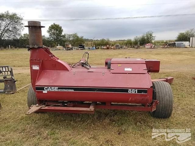 Image of International Harvester 881 equipment image 4