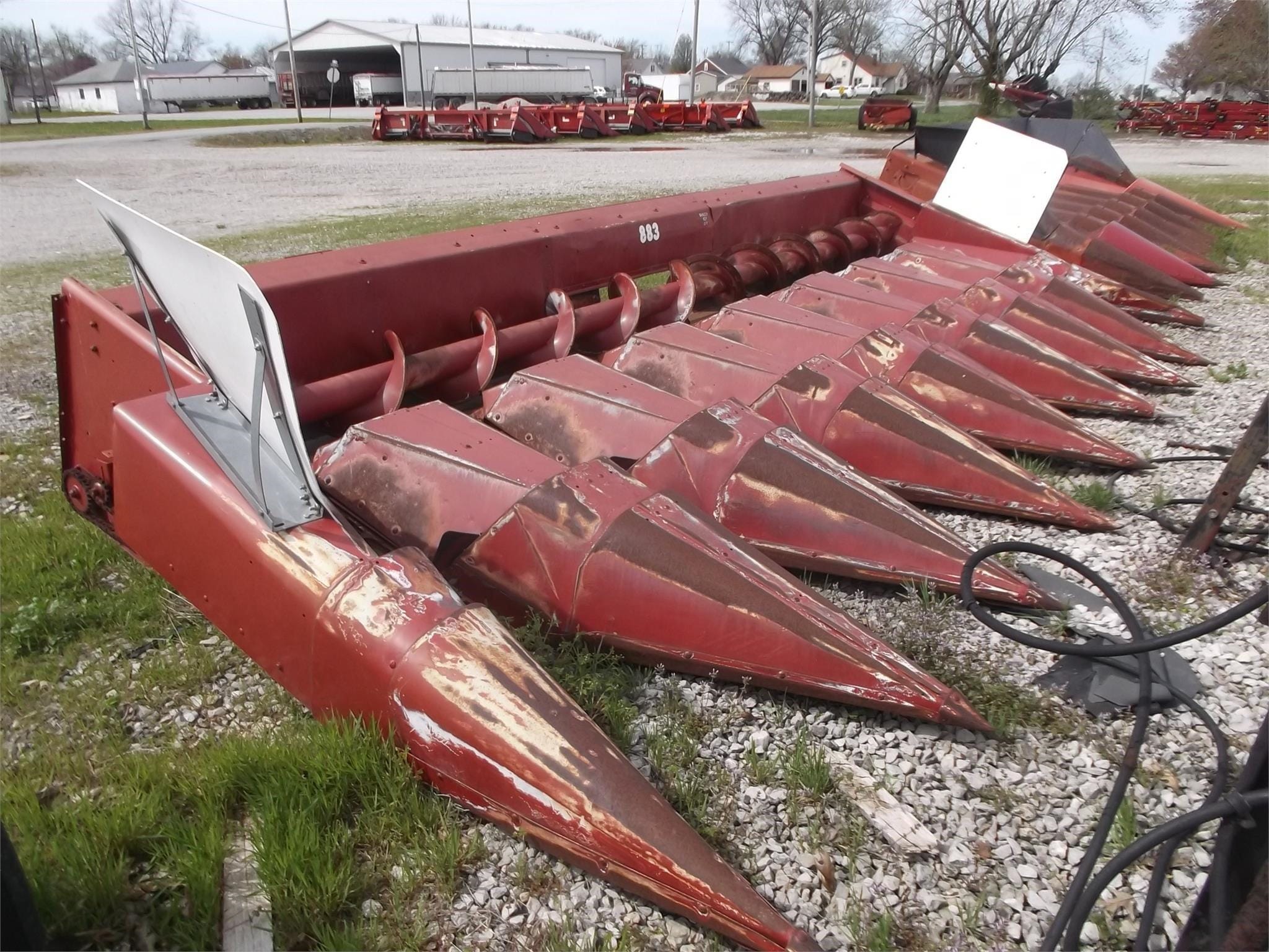 International Harvester 883 Equipment Image0