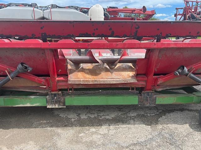 Image of International Harvester 883 equipment image 2