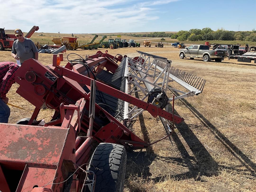 Image of International Harvester 8830 Image 0