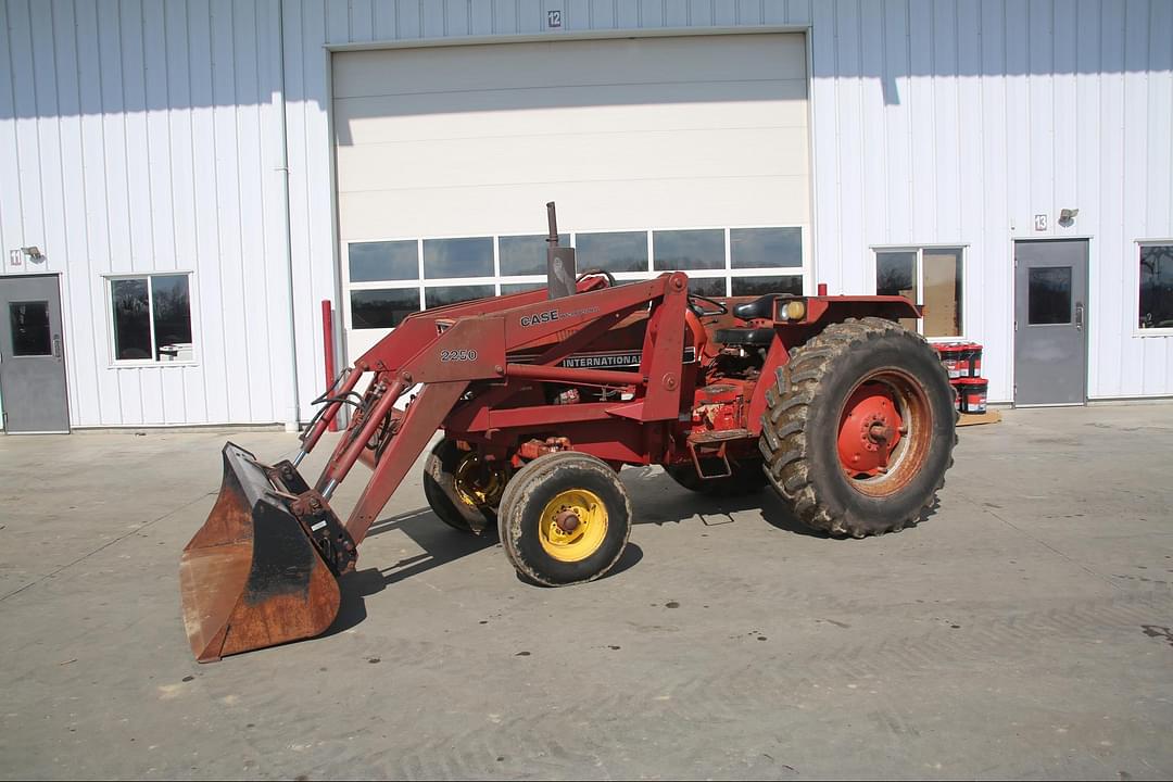 Image of International Harvester 884 Primary image