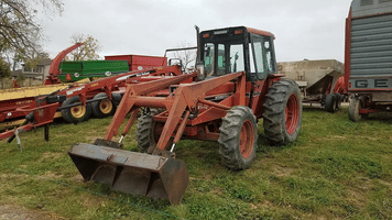 Main image International Harvester 884