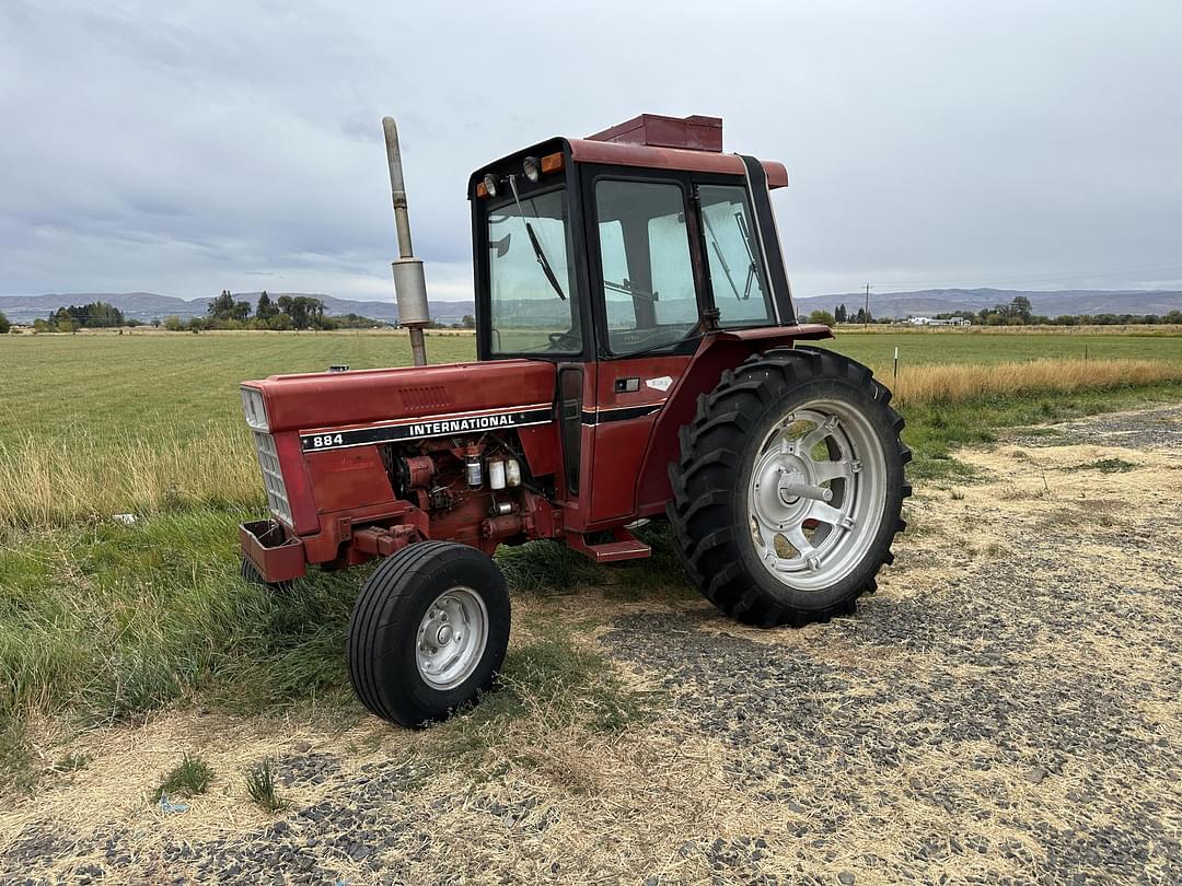 Image of International Harvester 884 Primary image