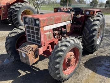Main image International Harvester 884