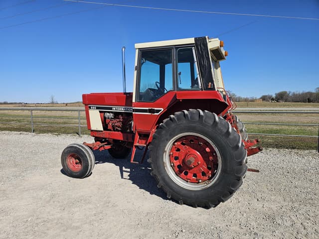 Image of International Harvester 886 equipment image 3