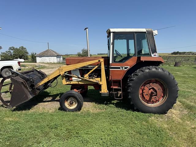Image of International Harvester 886 equipment image 1