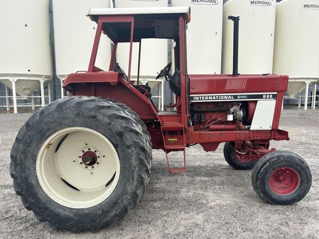 Image of International Harvester 886 equipment image 3