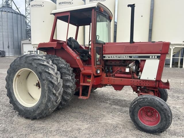 Image of International Harvester 886 equipment image 1