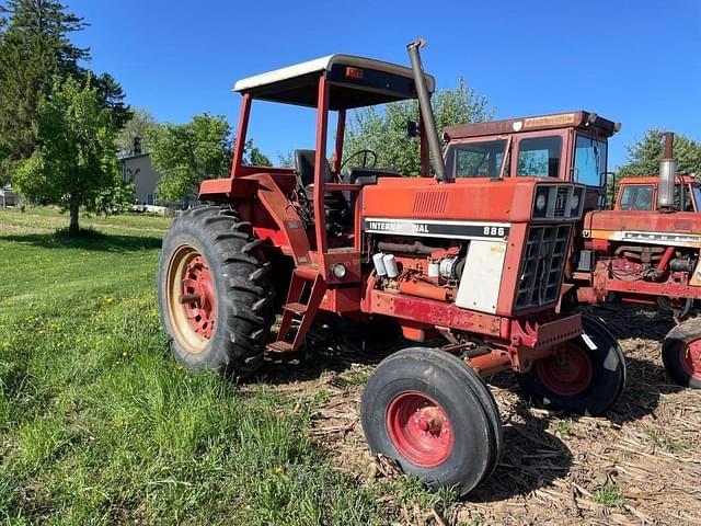 Image of International Harvester 886 equipment image 2