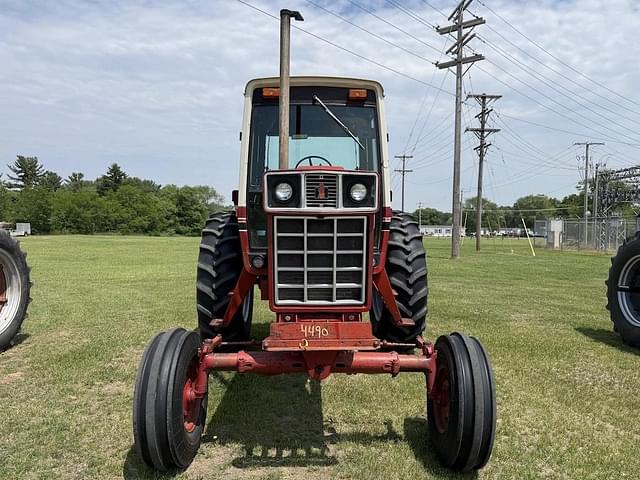 Image of International Harvester 886 equipment image 1