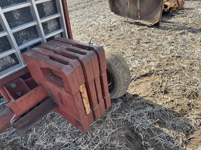 Image of International Harvester 886 equipment image 2