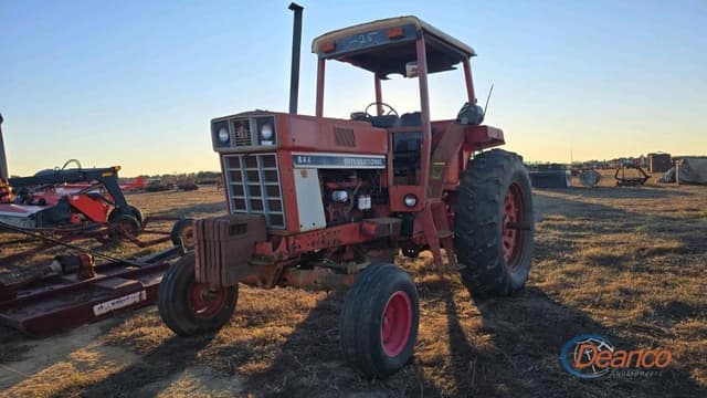 Image of International Harvester 886 equipment image 1