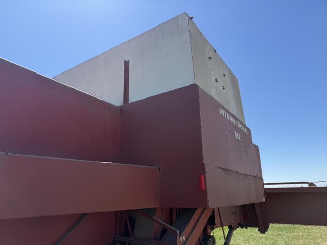 Image of International Harvester 914 equipment image 3