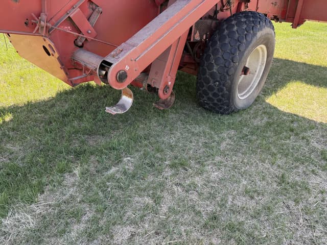 Image of International Harvester 914 equipment image 2