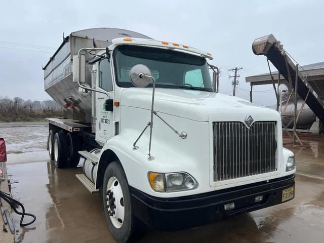 Image of International 9200i equipment image 1