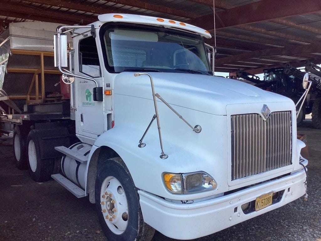 2007 International 9200i Equipment Image0