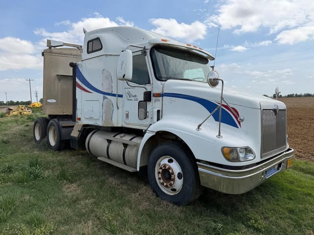 Image of International 9200i equipment image 1