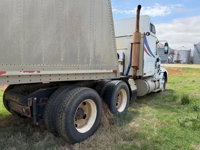 Image of International 9200i equipment image 2