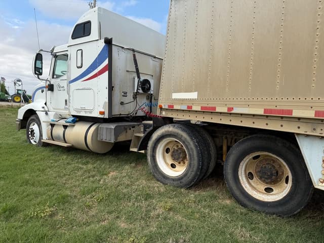 Image of International 9200i equipment image 3