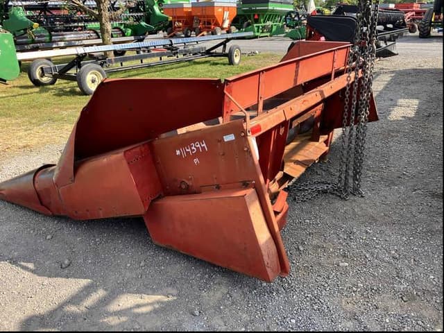 Image of International Harvester 943 equipment image 1