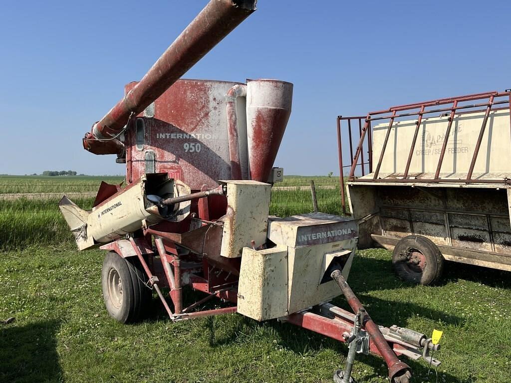 Image of International Harvester 950 Primary image