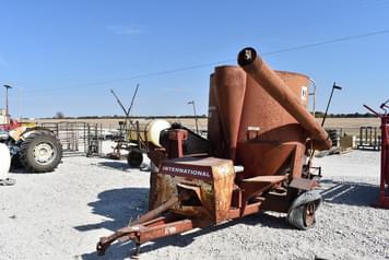 Main image International Harvester 950