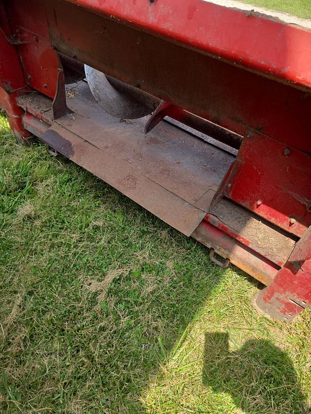 Image of International Harvester 963 equipment image 4