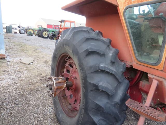 Image of International Harvester 966 equipment image 3