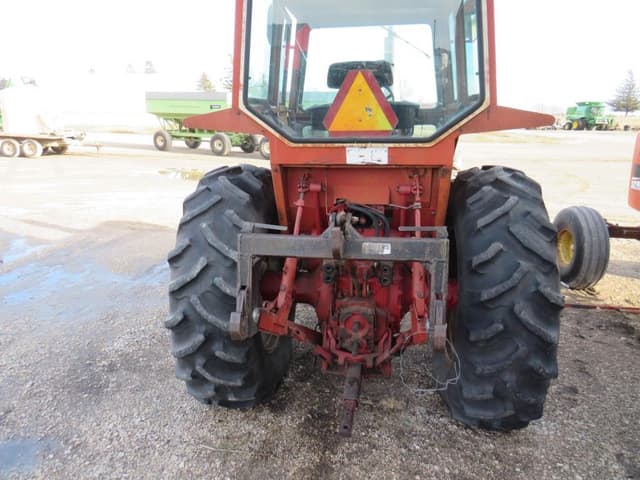 Image of International Harvester 966 equipment image 4