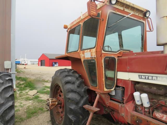 Image of International Harvester 966 equipment image 3