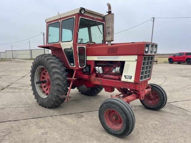 Image of International Harvester 966 equipment image 2