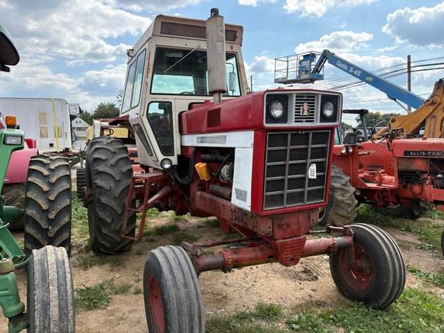Image of International Harvester 966 equipment image 2
