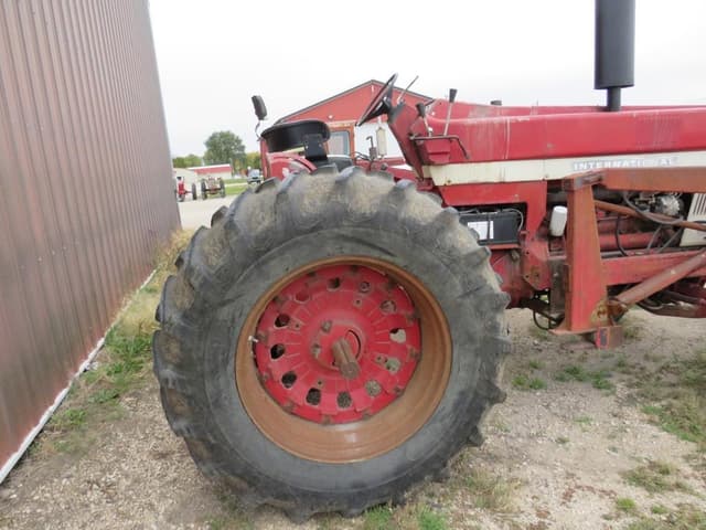 Image of International Harvester 966 equipment image 3