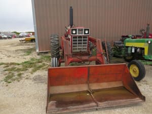 International Harvester 966 Image