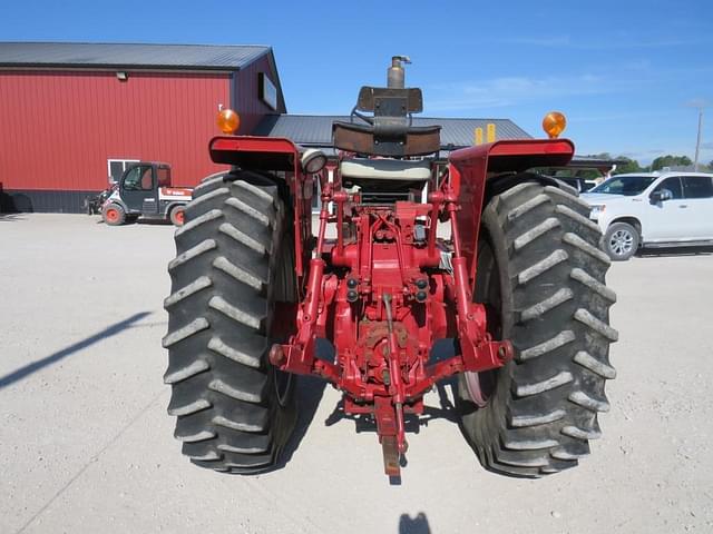 Image of International Harvester 966 equipment image 4