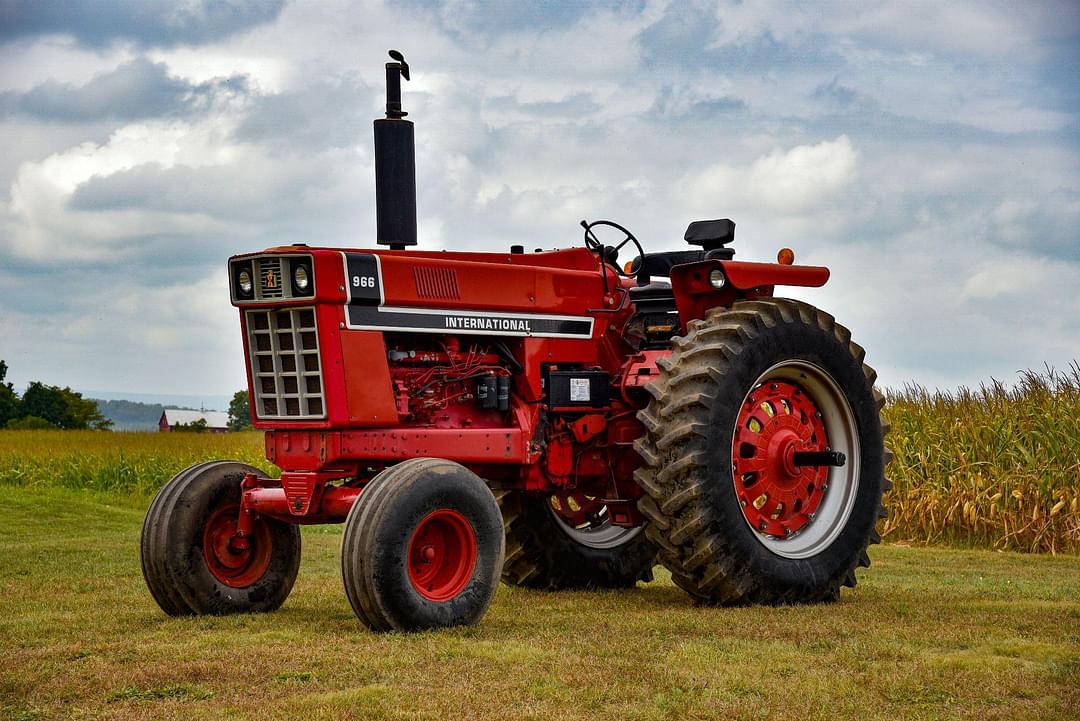 Image of International Harvester 966 Primary image