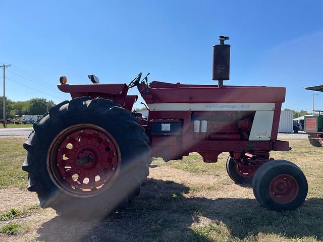 Image of International Harvester 966 equipment image 3